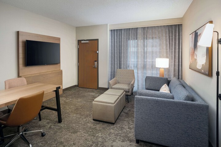 Room 16 of 42