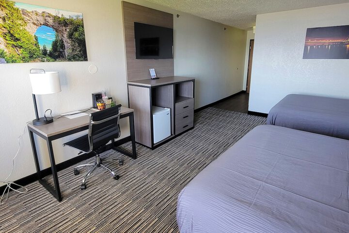 Room 17 of 36