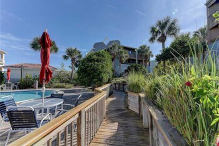 Hibiscus 302D - Three Bedroom Condo