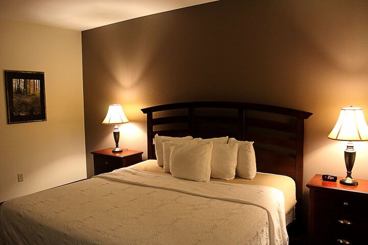 Room 18 of 32