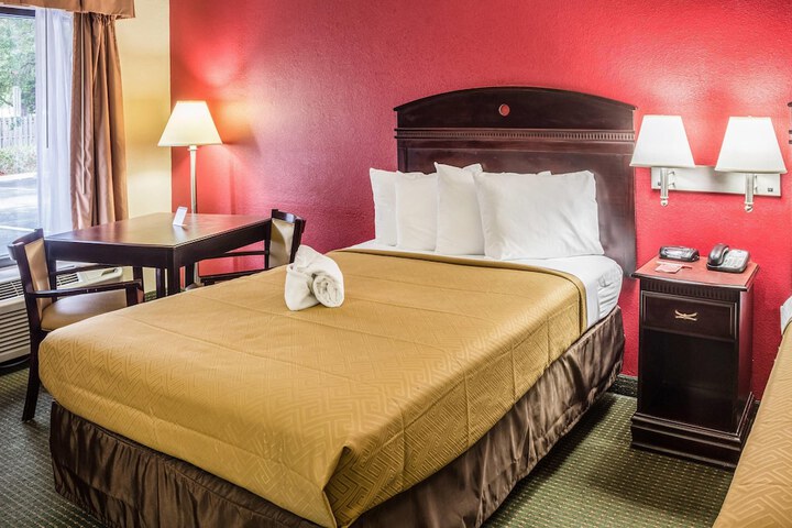 Econo Lodge Palm Coast Central