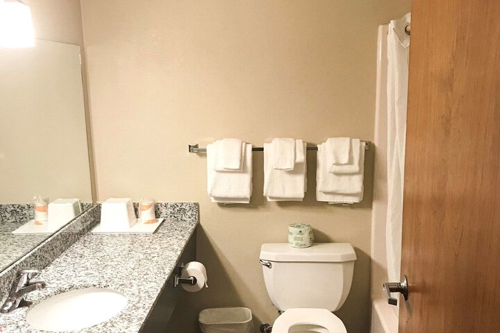 Room 17 of 26