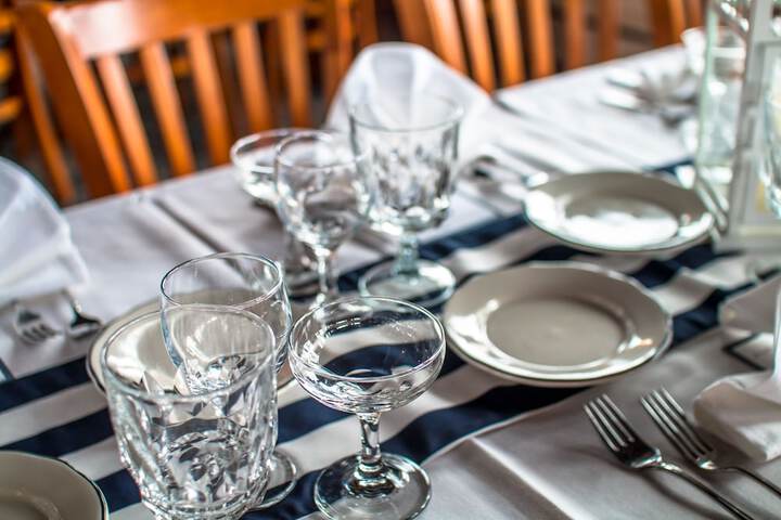 Dining 42 of 80