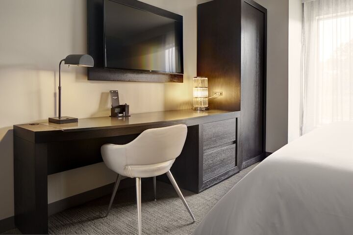Room 12 of 46