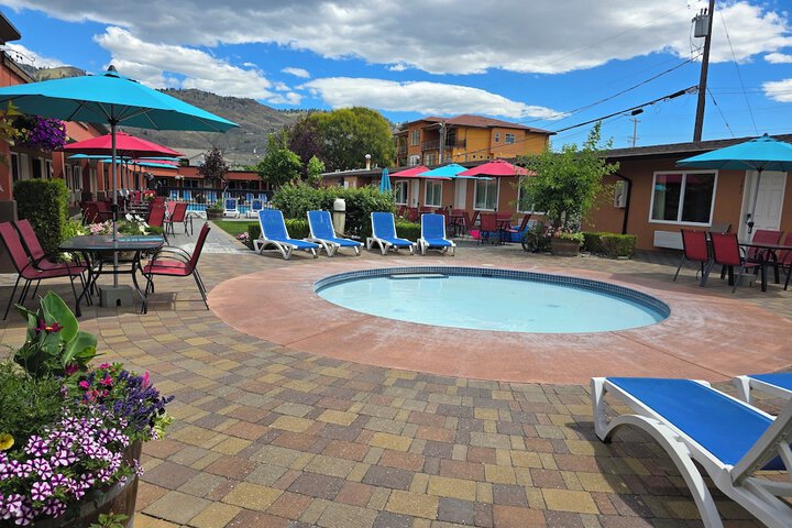 Sahara Courtyard Inn