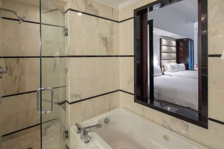 Room 47 of 77