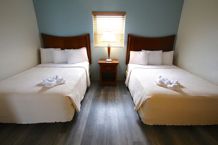 Room 17 of 43