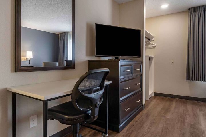 Room 25 of 30