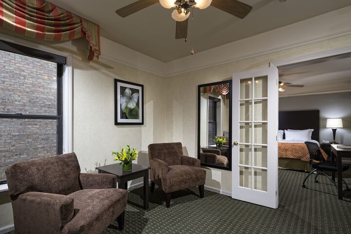Room 13 of 25