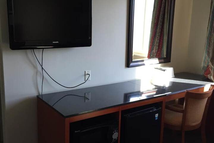 Room 14 of 25
