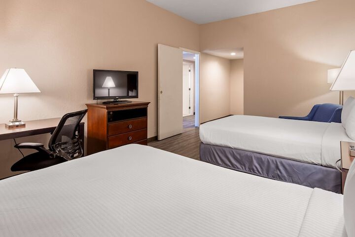 Room 17 of 27