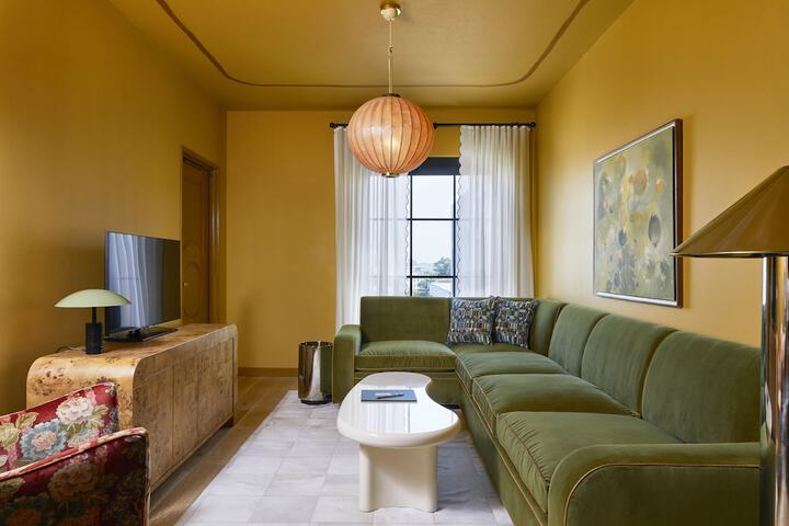Room 20 of 49