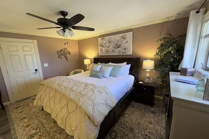 Room 16 of 36