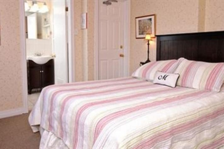 Room 26 of 140
