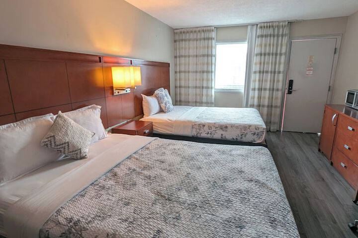 Room 8 of 22