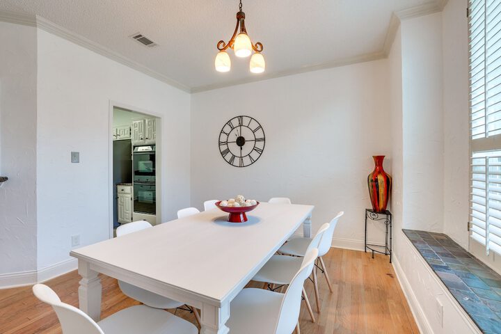 Modern Carrollton Home - Private Pool & Grill