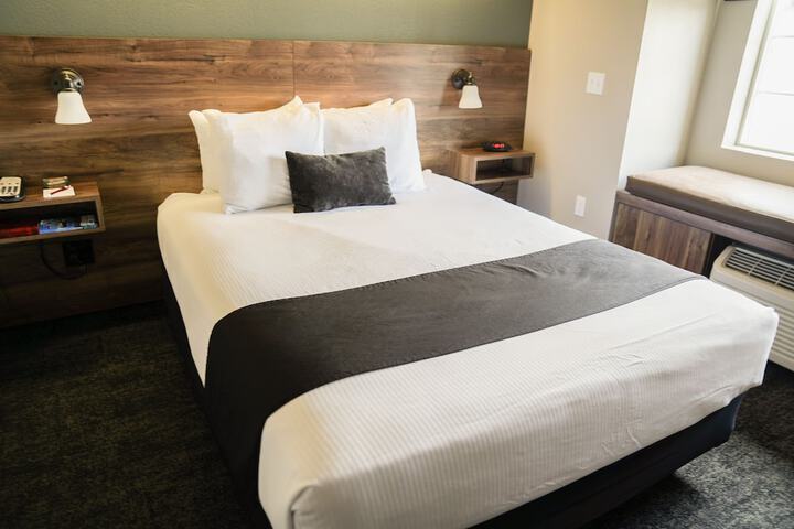 Hotel Ruby Ponderay / Sandpoint