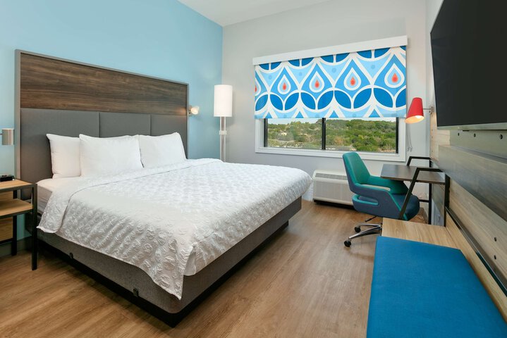 Room 21 of 30
