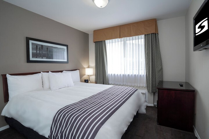 Room 26 of 47