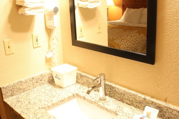Room 21 of 51