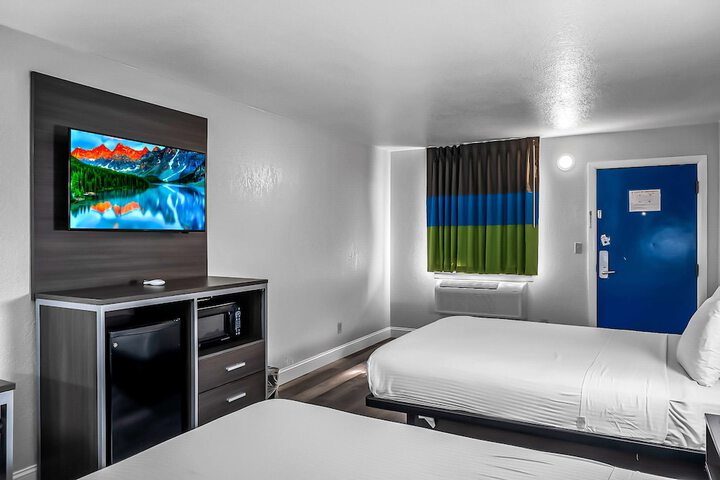 Room 18 of 31