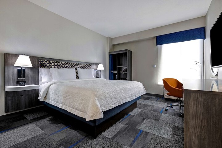 Room 22 of 42