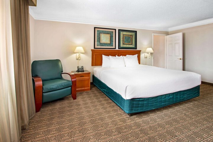 Room 22 of 41