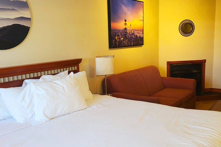 Room 40 of 87