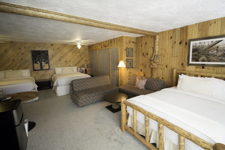 Room 7 of 43