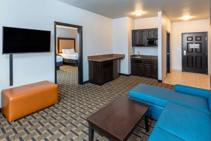 Room 35 of 43