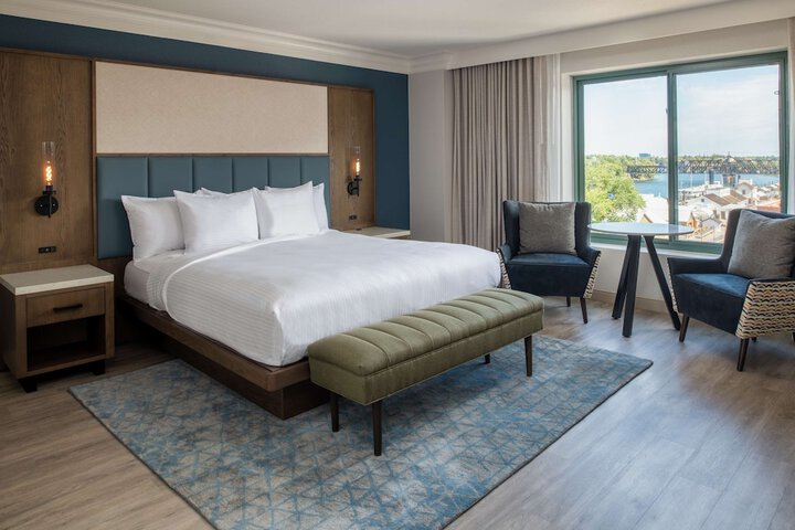 Room 40 of 108