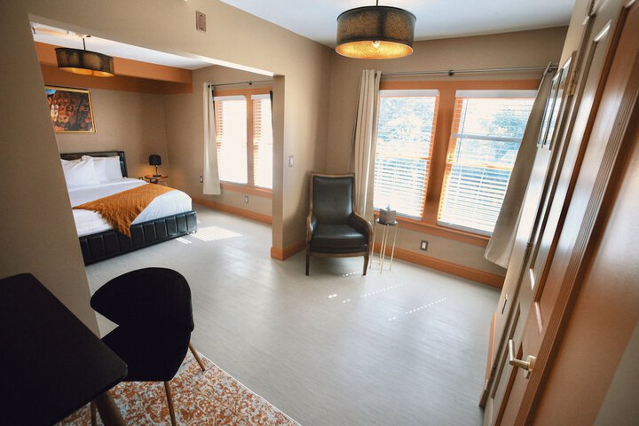 Room 76 of 126