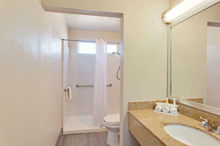Days Inn by Wyndham Chowchilla Gateway to Yosemite
