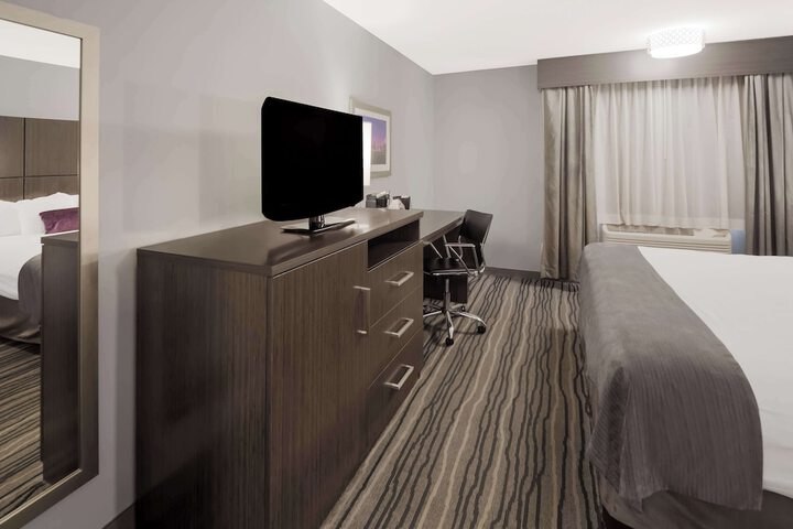 Best Western Riverside Inn