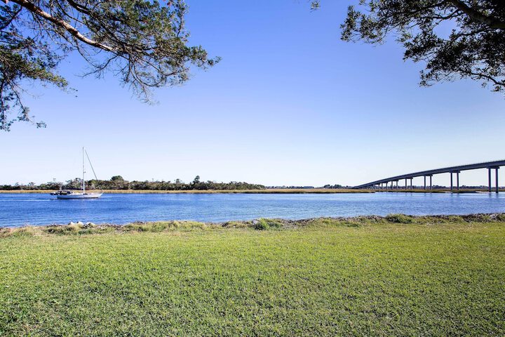 Sunset Beach Retreat - Monthly Rentals Welcome!