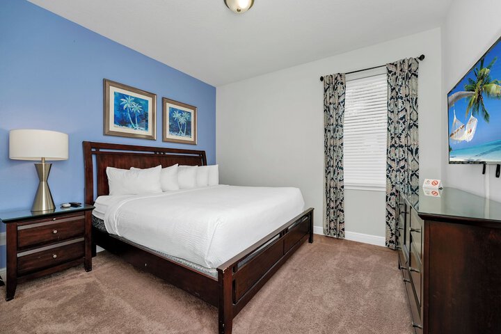 Encore Resort and Water Park at Reunion by Rentyl