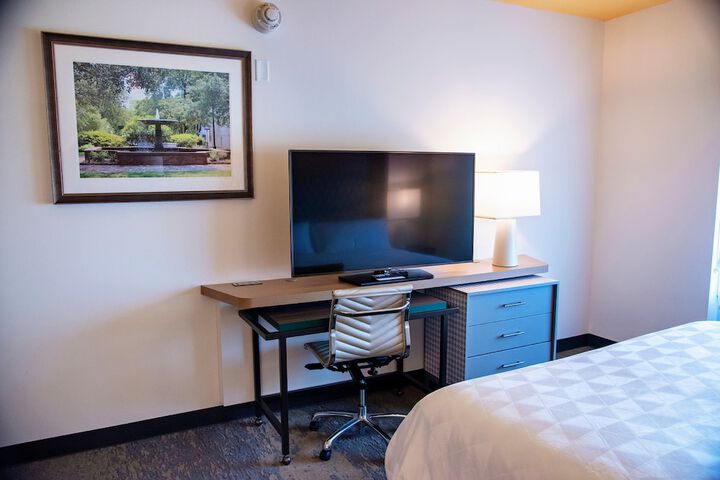 Room 52 of 78