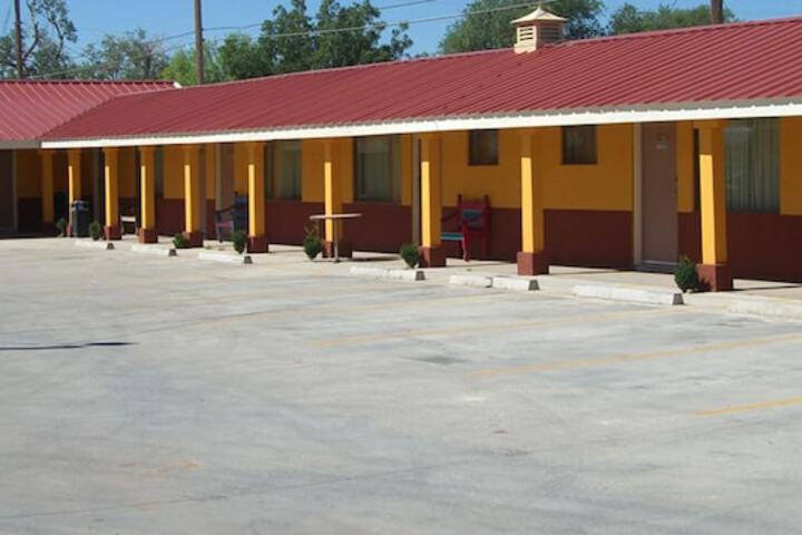 Budget Inn