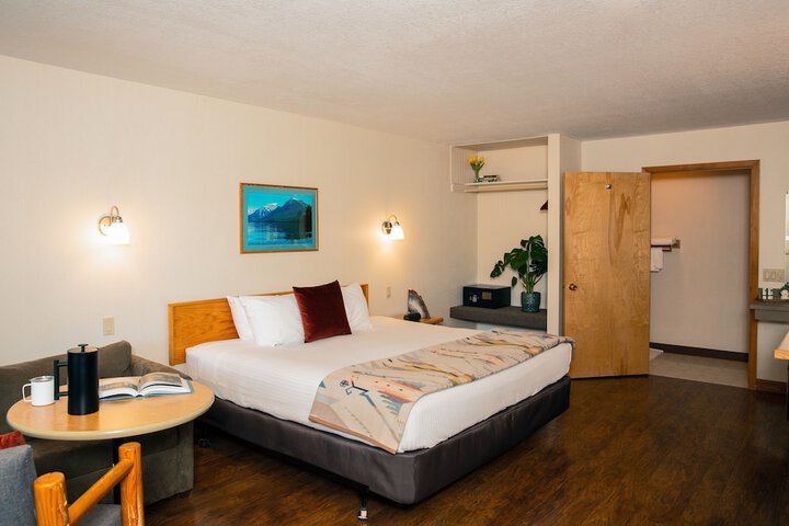 Room 20 of 28
