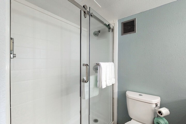 voco College Station Aggieland by IHG