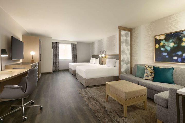 Room 17 of 46