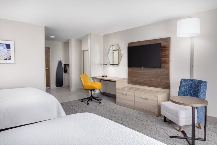Room 27 of 53