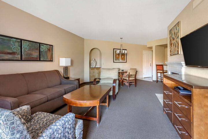 Room 25 of 39