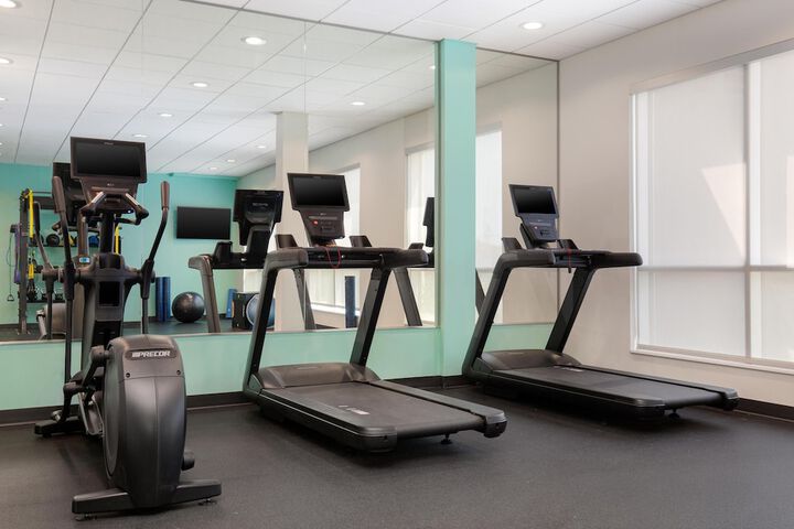Tru by Hilton Gananoque On