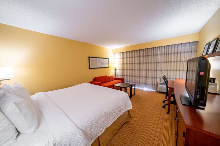 Room 30 of 78