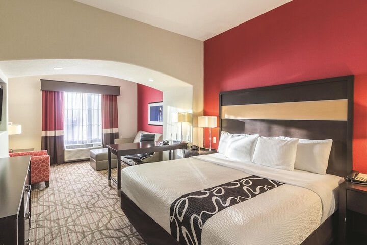 La Quinta Inn & Suites by Wyndham Fargo-Medical Center