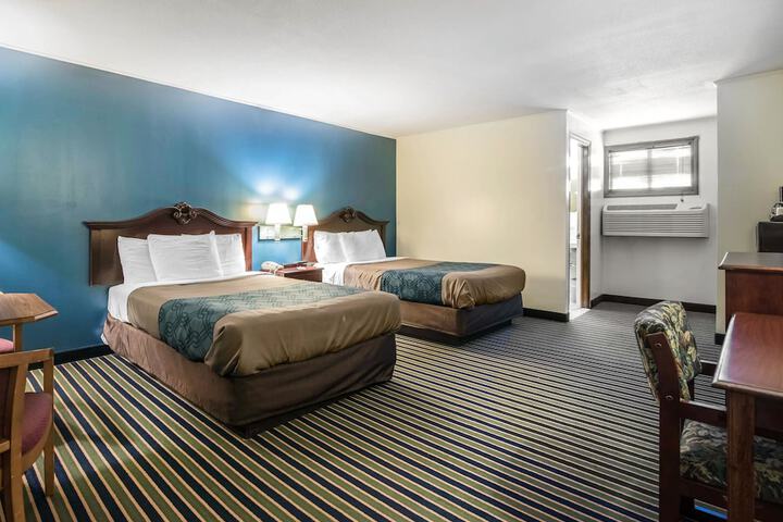 Room 28 of 49