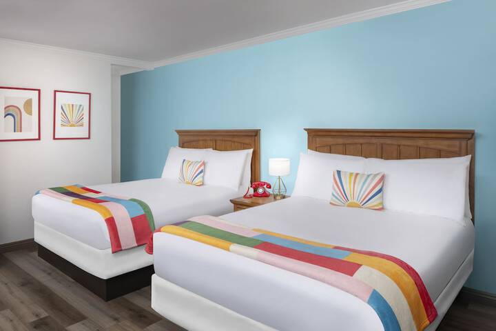 Room 10 of 20