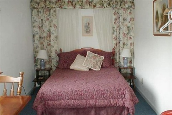 Room 12 of 15