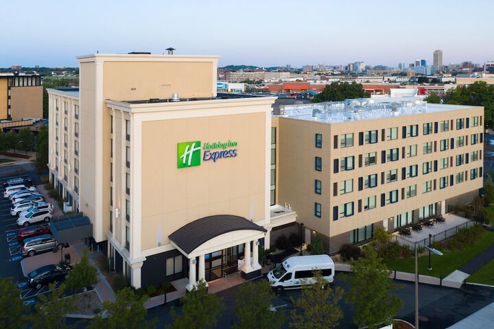 Hotel 3 of 96